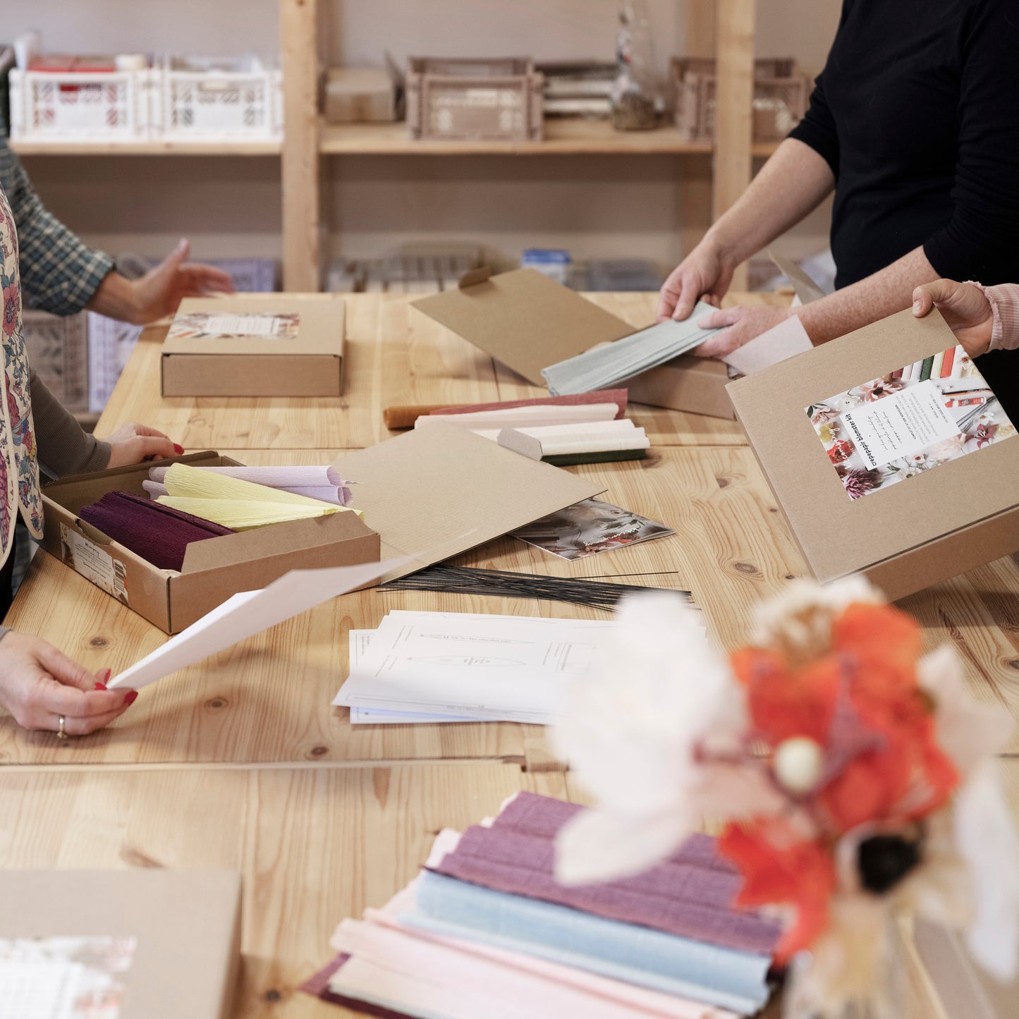 WORKSHOP: CREPEPAPIR BLOMSTER
