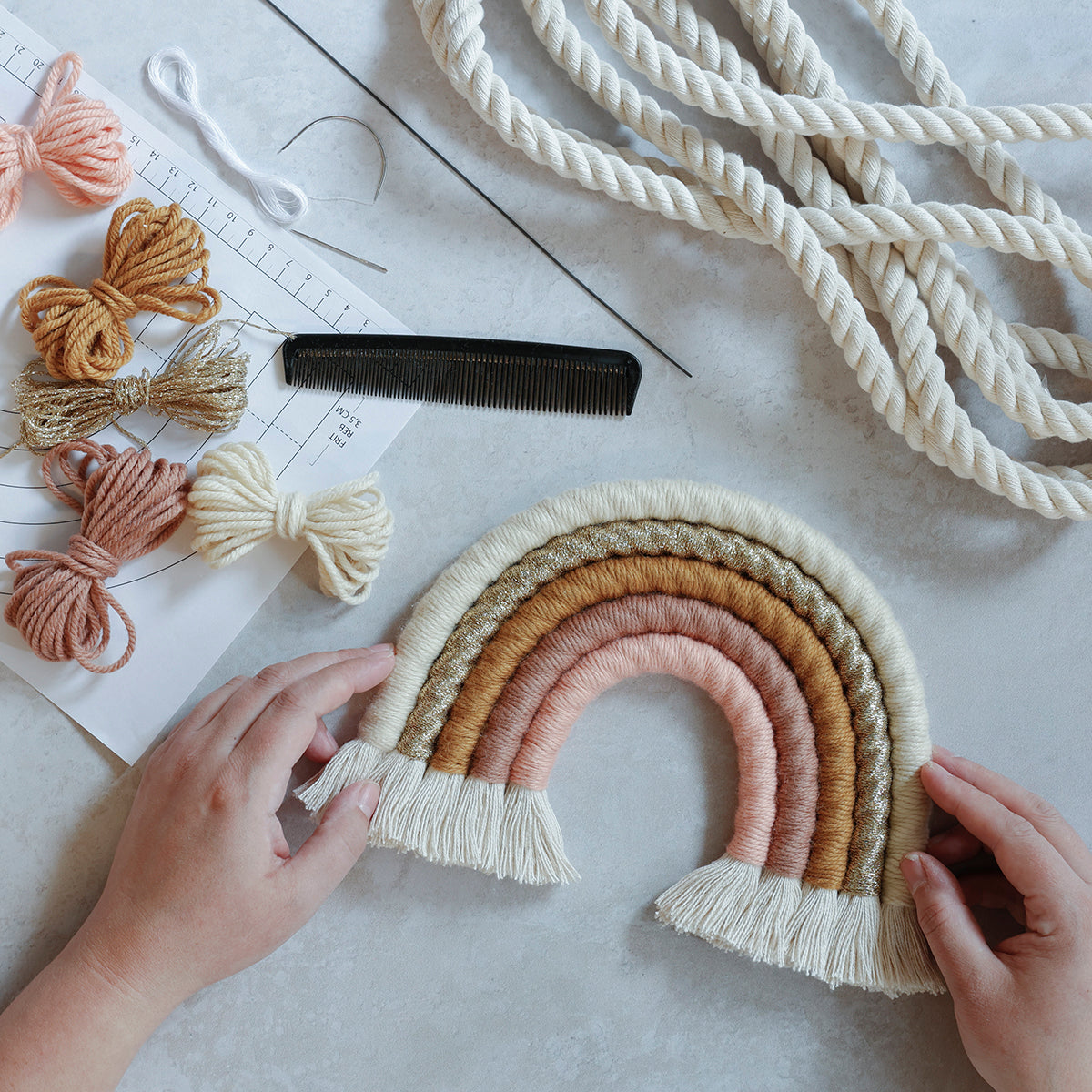 MACRAME REGNBUE KIT - ROSE